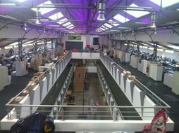 google油罐疊成會議室 全球it辦公室比誰最酷